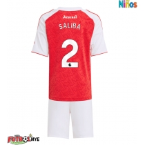 Camiseta Arsenal William Saliba #2 Primera Equipación para niños 2025-26 manga corta (+ pantalones cortos)